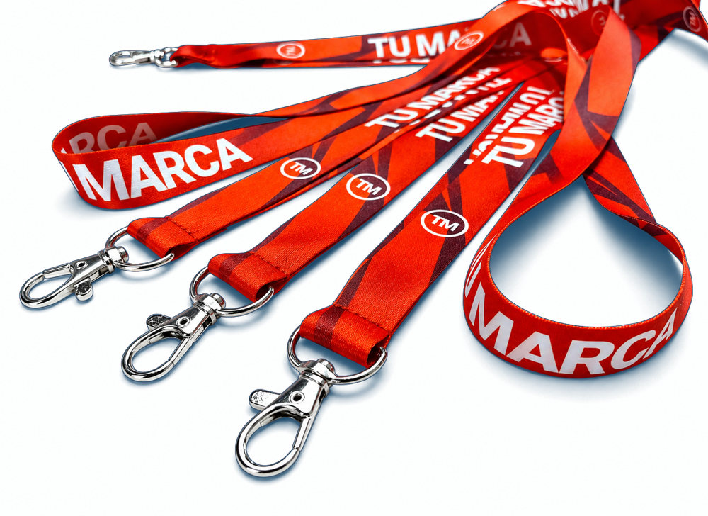 Llaveros colgantes rojos terminados y listos para entregar